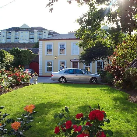 Guest house Avonmore House